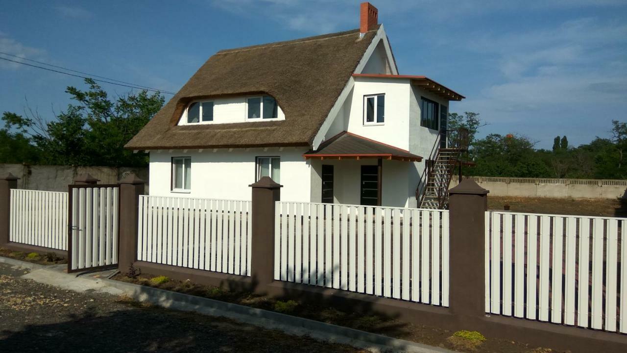 ホテル Eco House チョロノモスク エクステリア 写真